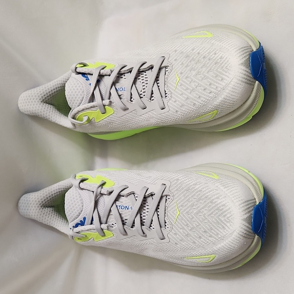 Hoka One One Clifton 9 Sneakers (M Size 9.5D) - Picture 4 of 14